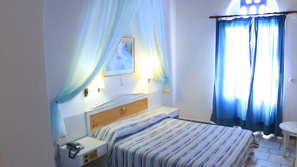 Mr & Mrs White Tinos Hotel ภายนอก รูปภาพ