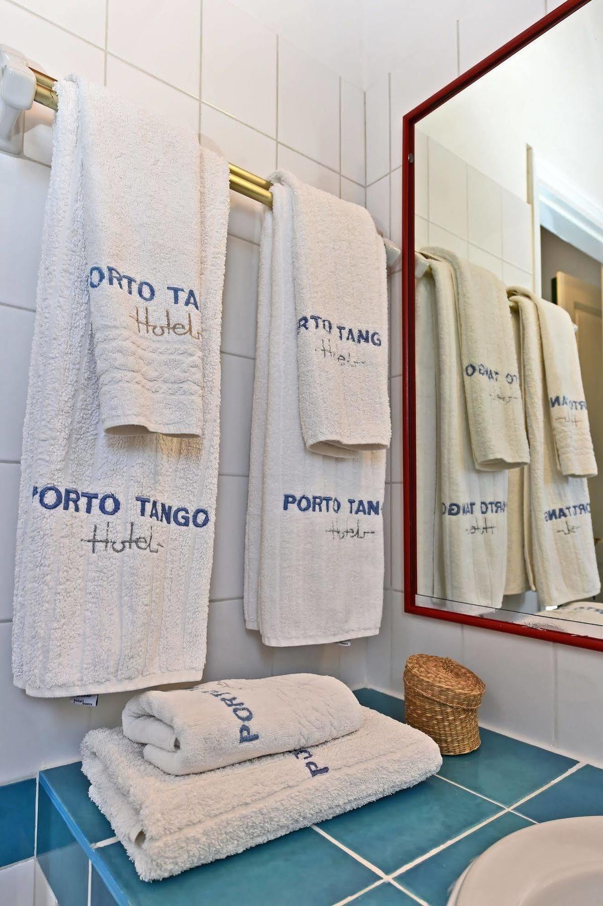 Mr & Mrs White Tinos Hotel ภายนอก รูปภาพ